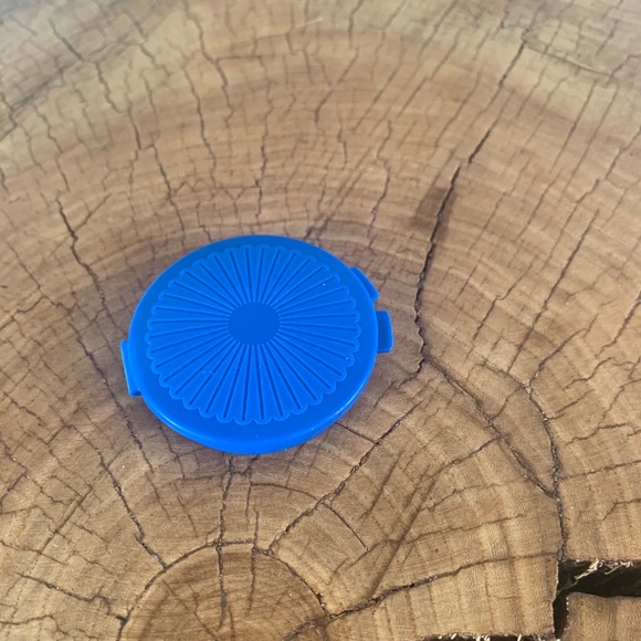 🎉LAST ONE 🎉 VINTAGE/ TUPPERWARE/ Pill Box - Picture 2 of 6